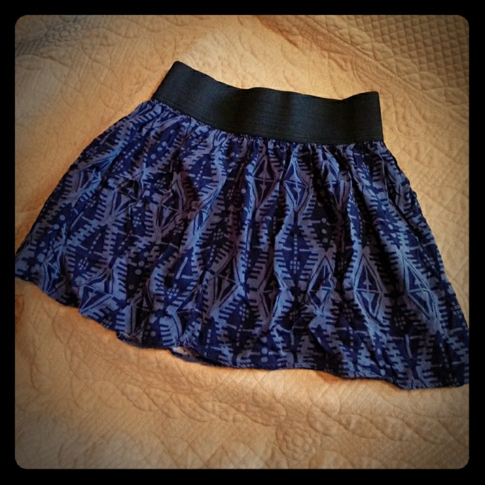 21 DARK BLUE PATTERNED MINI SKIRT